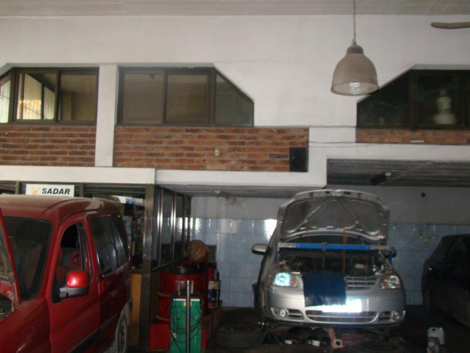 VENTA DE GALPON SOBRE CAMINO DE CINTURA (EX RUTA 4) ESQUINA GARZON - TODO DESTINO - 6