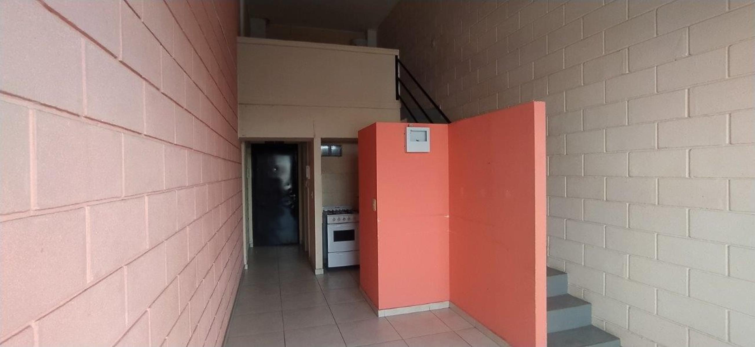 VENTA DE DEPARTAMENTO 2 AMBIENTES TIPO DÚPLEX - CON BALCÓN A LA CALLE - TRISTAN SUAREZ