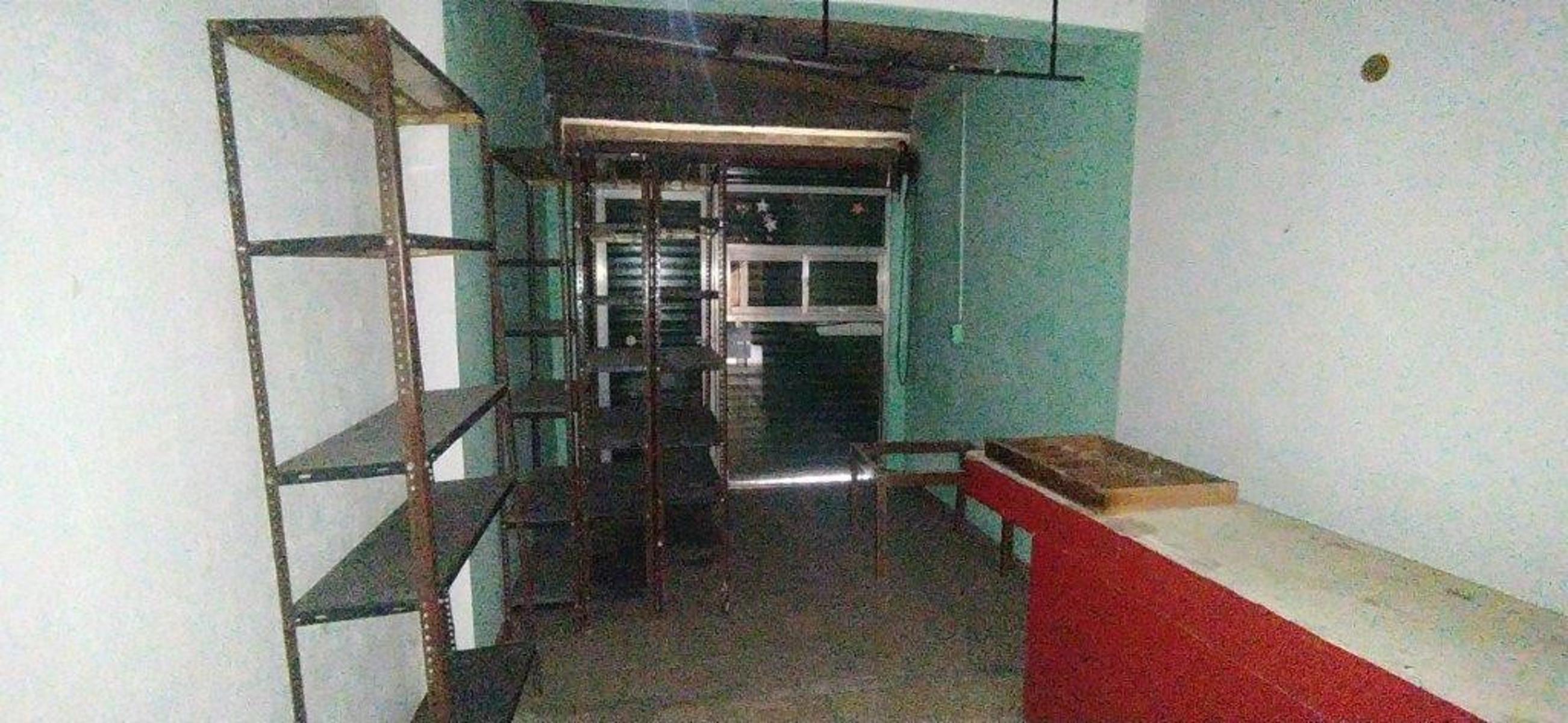 VENTA DE CASA 3 AMBIENTES MÁS LOCAL Y LAVADERO - EN ESQUINA - COCHERA - OPORTUNIDAD — foto 7