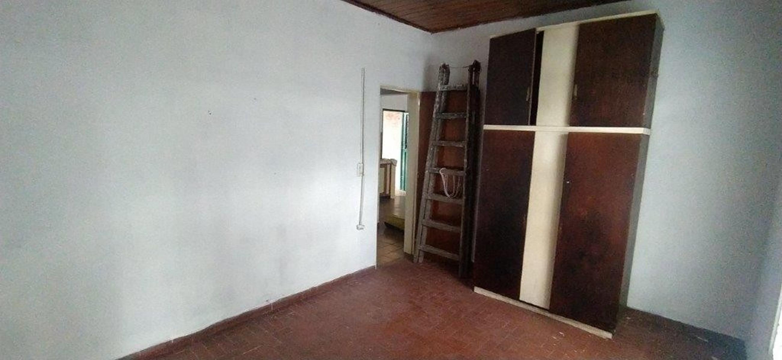 VENTA DE CASA 3 AMBIENTES MÁS LOCAL Y LAVADERO - EN ESQUINA - COCHERA - OPORTUNIDAD — foto 13