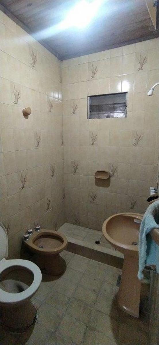 VENTA DE CASA 3 AMBIENTES MÁS LOCAL Y LAVADERO - EN ESQUINA - COCHERA - OPORTUNIDAD — foto 14