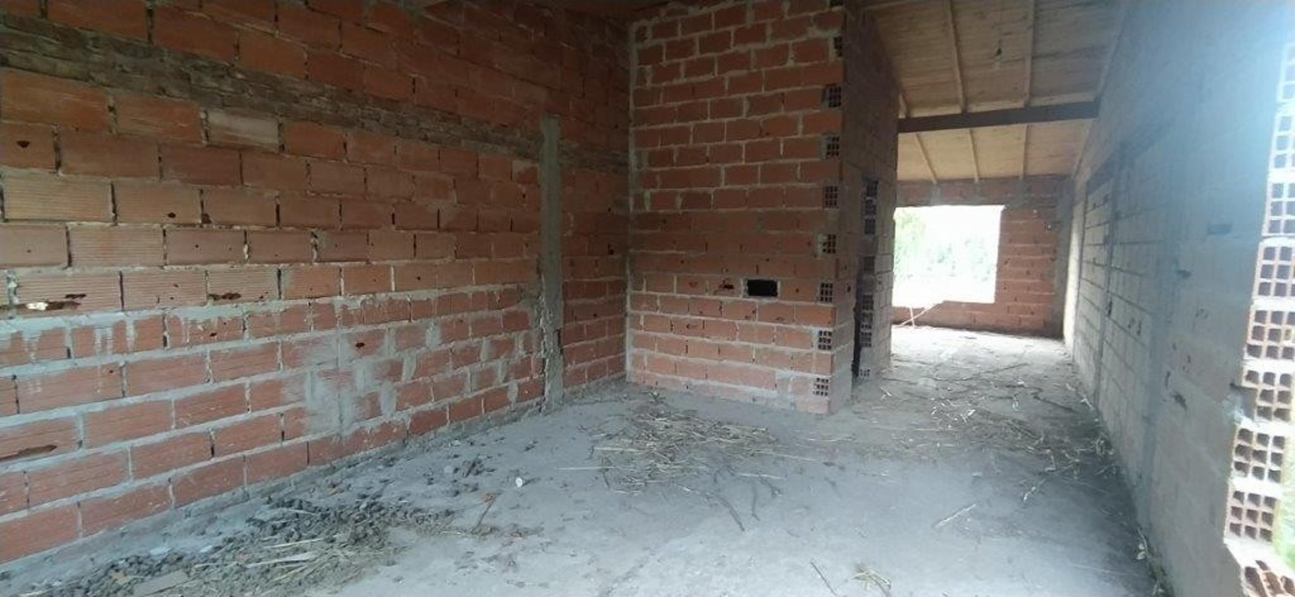 VENTA DE LOTE DE 765 M² (17 X 43) CON MEJORAS (CONSTRUCCIÓN DE 5 MTS X 12 MTS APROX) - CON ESCRITURA — foto 2