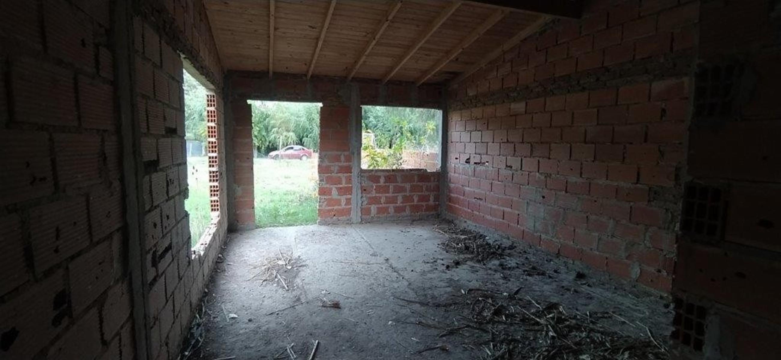 VENTA DE LOTE DE 765 M² (17 X 43) CON MEJORAS (CONSTRUCCIÓN DE 5 MTS X 12 MTS APROX) - CON ESCRITURA — foto 4