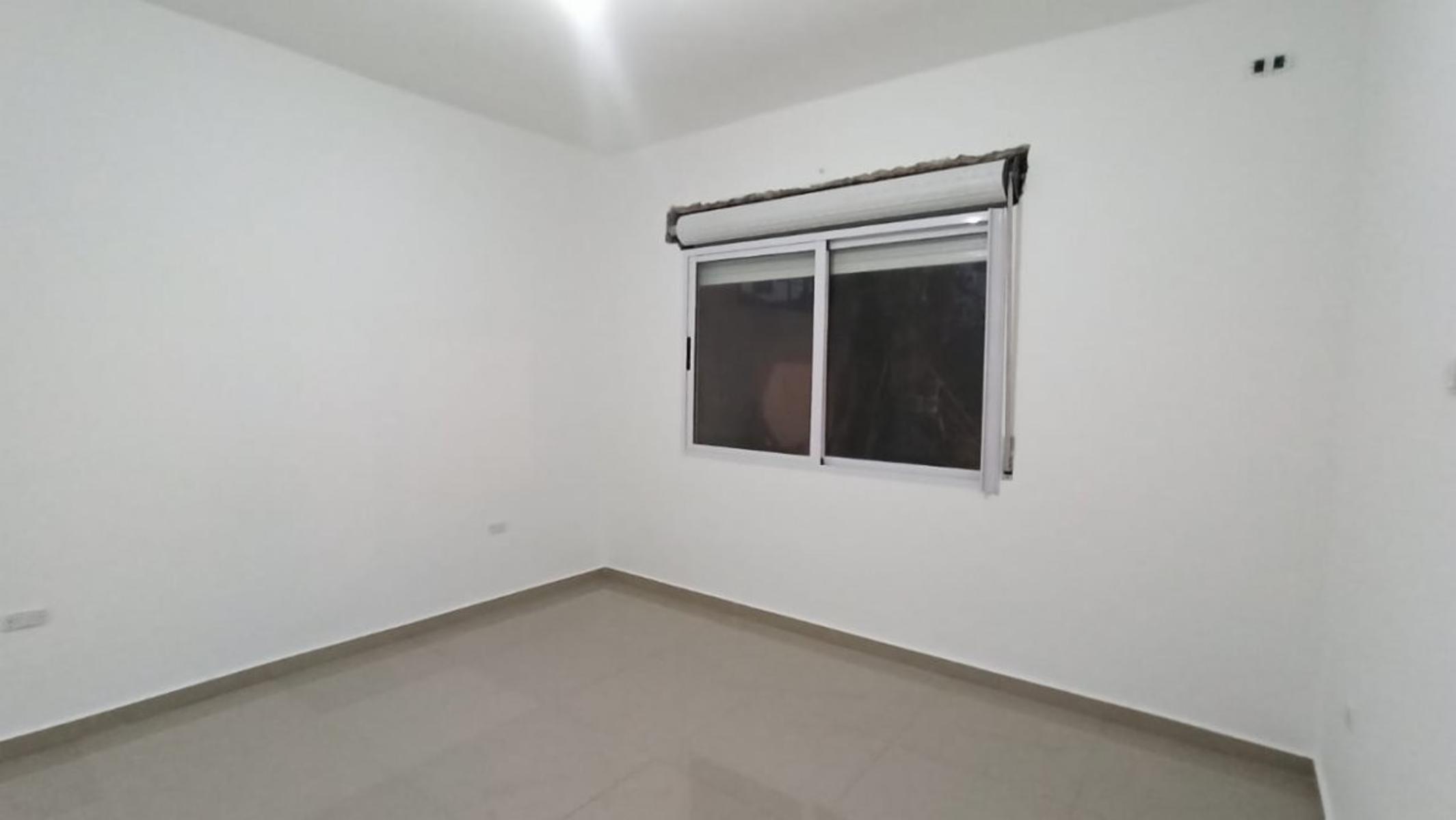 VENTA DE DEPARTAMENTO 3 AMBIENTES TIPO PH - DETALLES DE CATEGORIA - FONDO LIBRE- PLANTA BAJA - LOMAS DE ZAMORA — foto 3