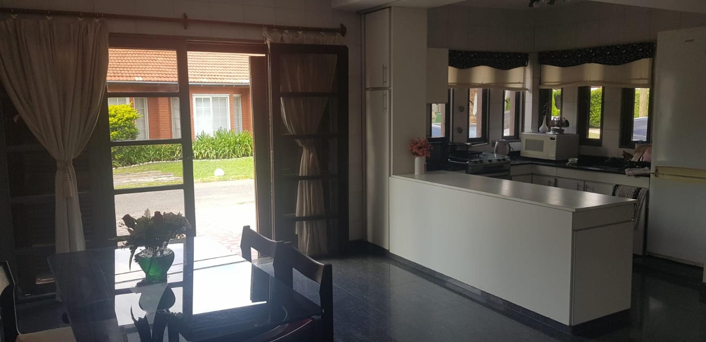 VENTA DE AMPLIO CHALET 5 AMBIENTES EN COUNTRY EL VENADO I - CANNING - LOTE DE 450 M² - 9