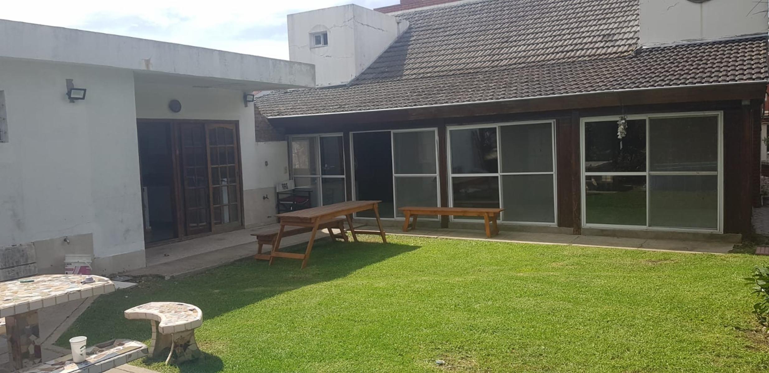VENTA DE AMPLIO CHALET 5 AMBIENTES EN COUNTRY EL VENADO I - CANNING - LOTE DE 450 M² - 13