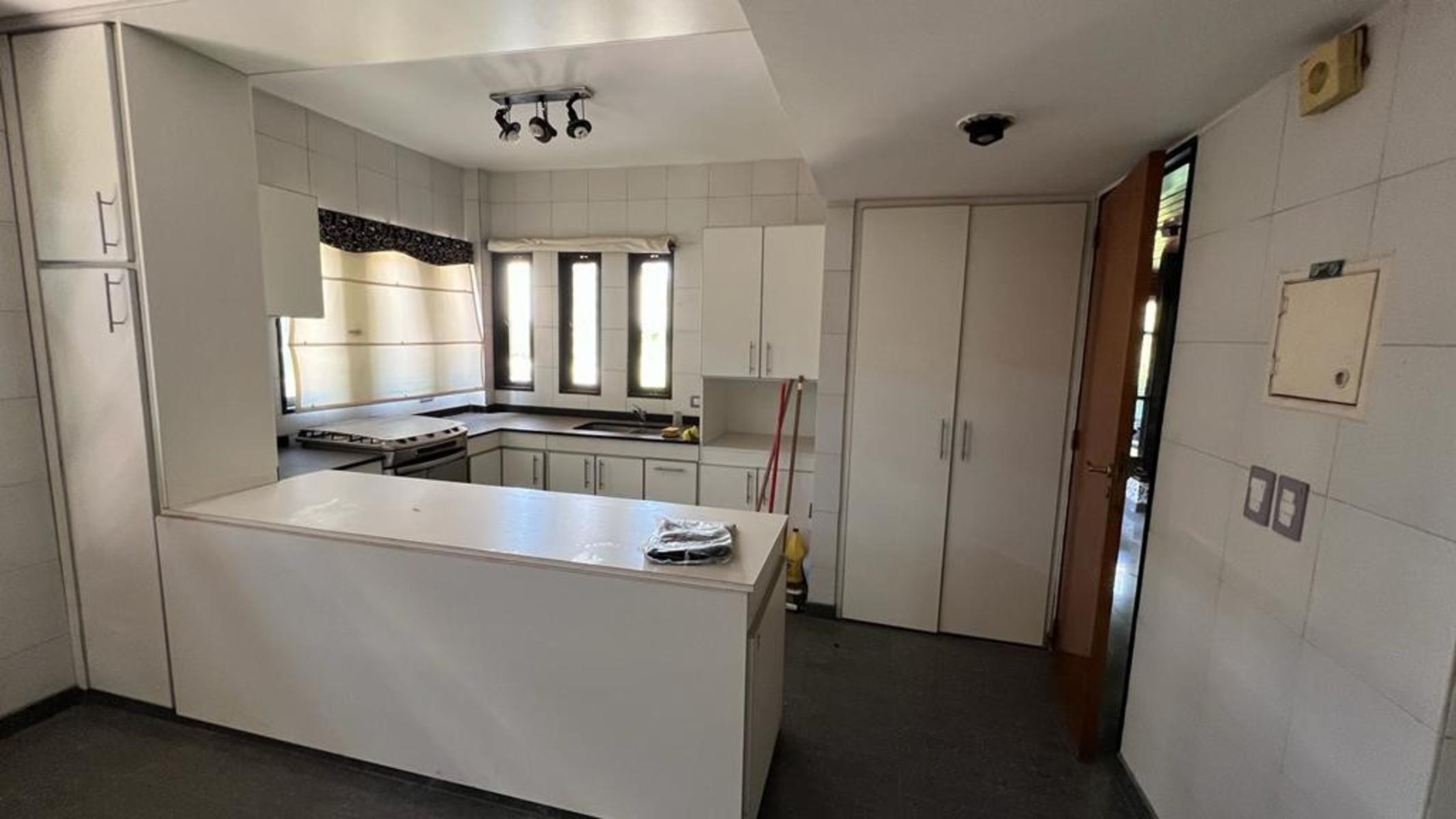 VENTA DE AMPLIO CHALET 5 AMBIENTES EN COUNTRY EL VENADO I - CANNING - LOTE DE 450 M² - 15