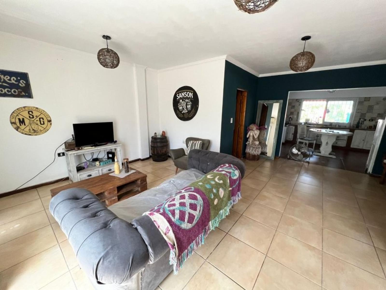 VENTA DE CHALET 3 AMBIENTES CON COCHERA Y PILETA - AMPLIO LOTE LIBRE - PILETA - MONTE GRANDE — foto 5
