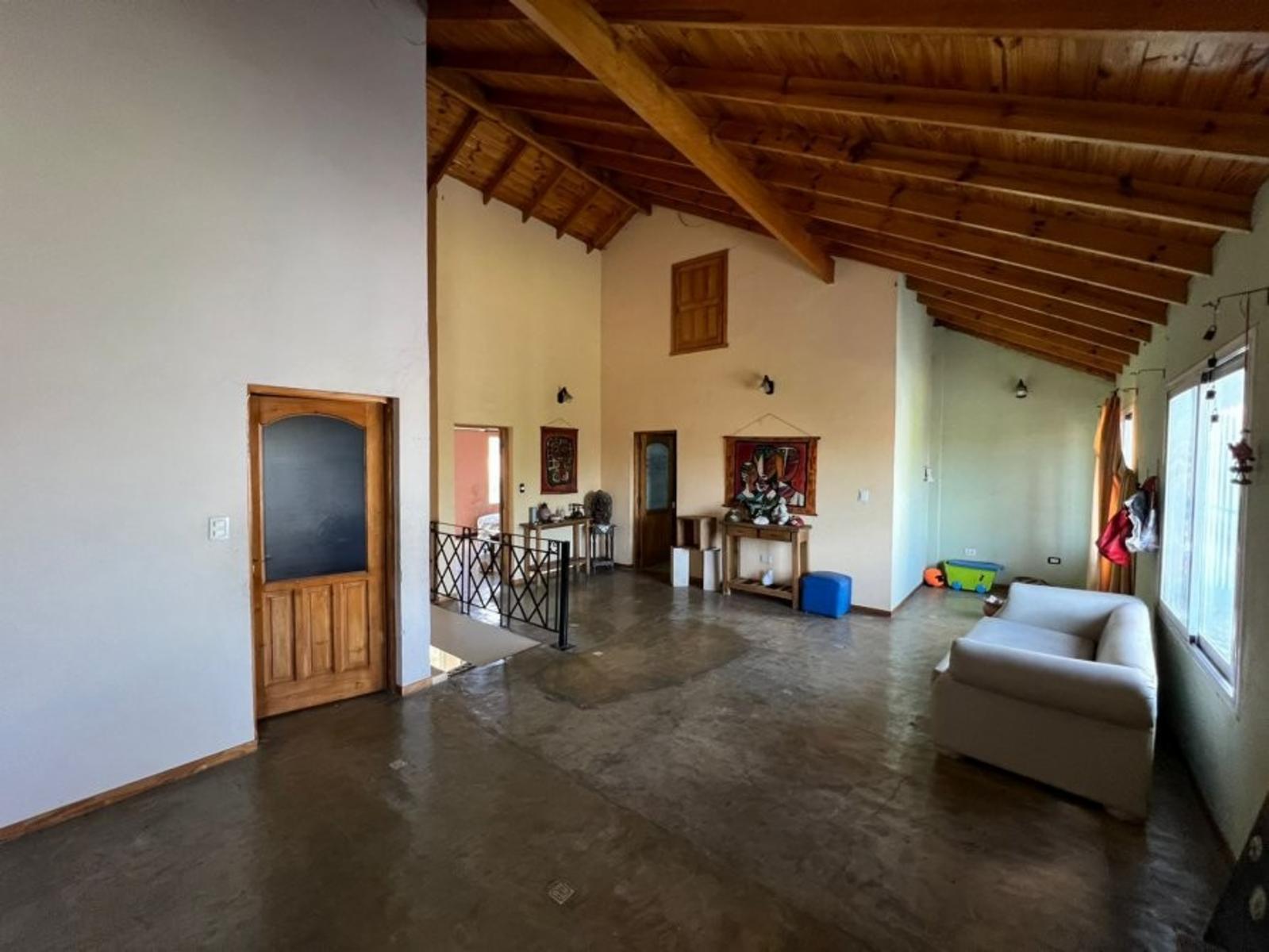 VENTA DE CHALET 3 AMBIENTES CON COCHERA Y PILETA - AMPLIO LOTE LIBRE - PILETA - MONTE GRANDE — foto 11