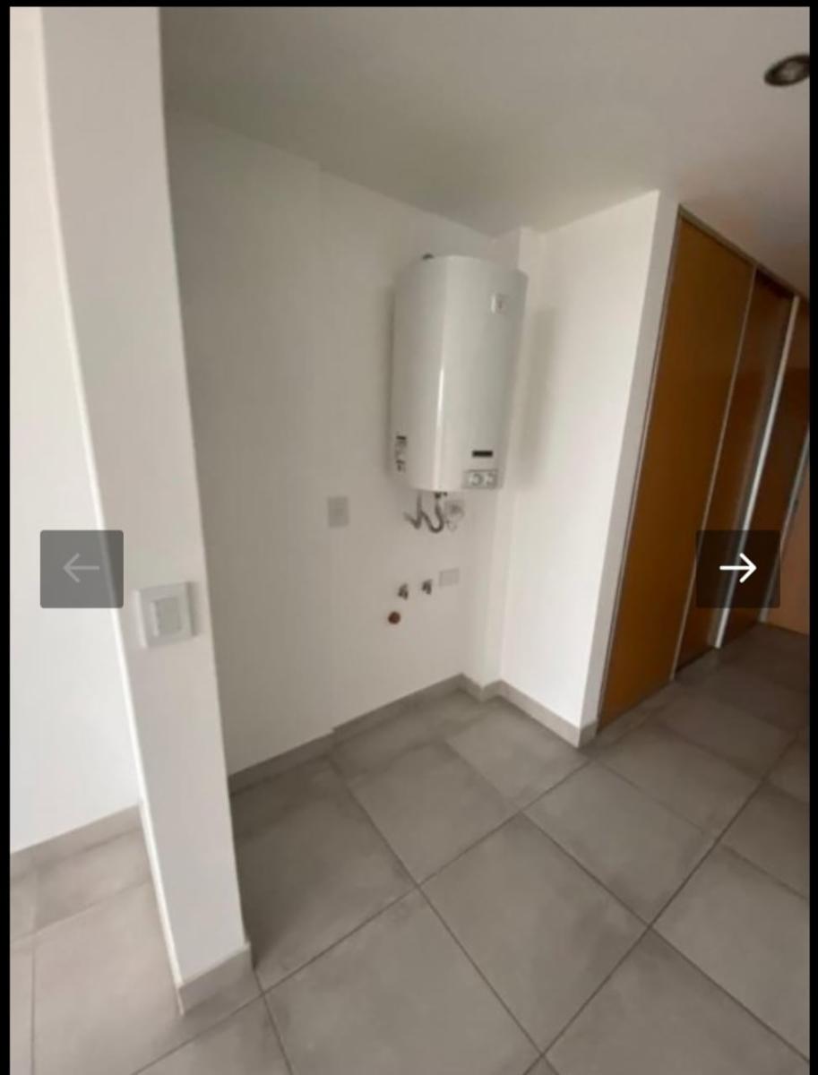 VENTA DE IMPECABLE MONOAMBIENTE CON COCHERA - INMEJORABLE UBICACIÓN. MONTE GRANDE PLENO CENTRO — foto 5