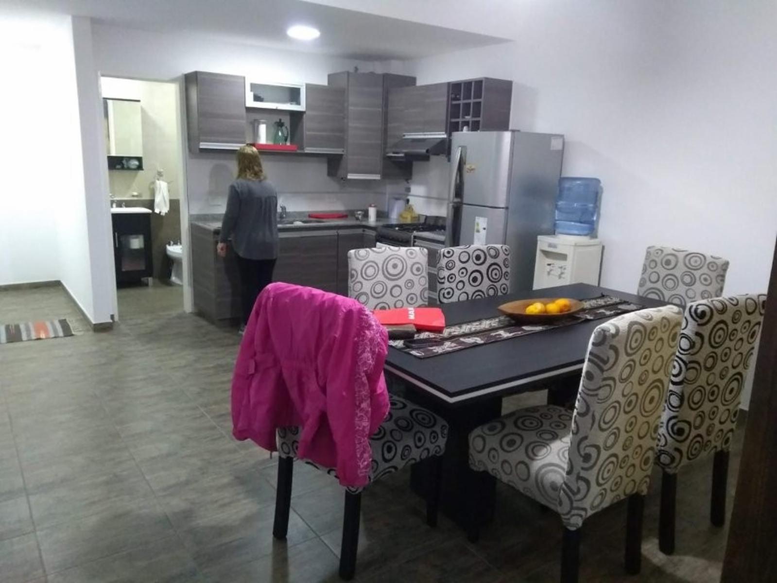 VENTA DE DEPARTAMENTO MONOAMBIENTE EN PLENO CENTRO DE MONTE GRANDE - 44 M² CON POSIBILIDAD DE DIVIDIR