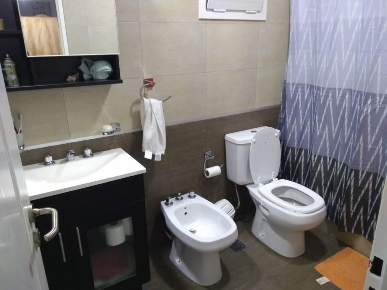 VENTA DE DEPARTAMENTO MONOAMBIENTE EN PLENO CENTRO DE MONTE GRANDE - 44 M² CON POSIBILIDAD DE DIVIDIR — foto 2