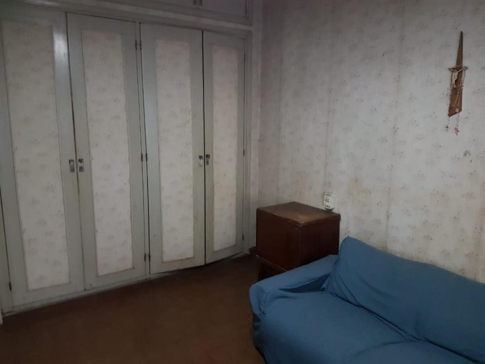 VENTA DE CASA 4 AMBIENTES UBICADA EN PLENO CENTRO DE MONTE GRANDE - APTA A CRÉDITO — foto 6
