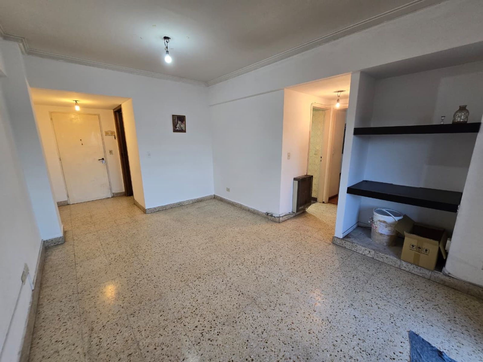 ALQUILER DE DEPARTAMENTO 3 AMBIENTES CON COCHERA - SOBRE AV. ALEM - MONTE GRANDE - 6