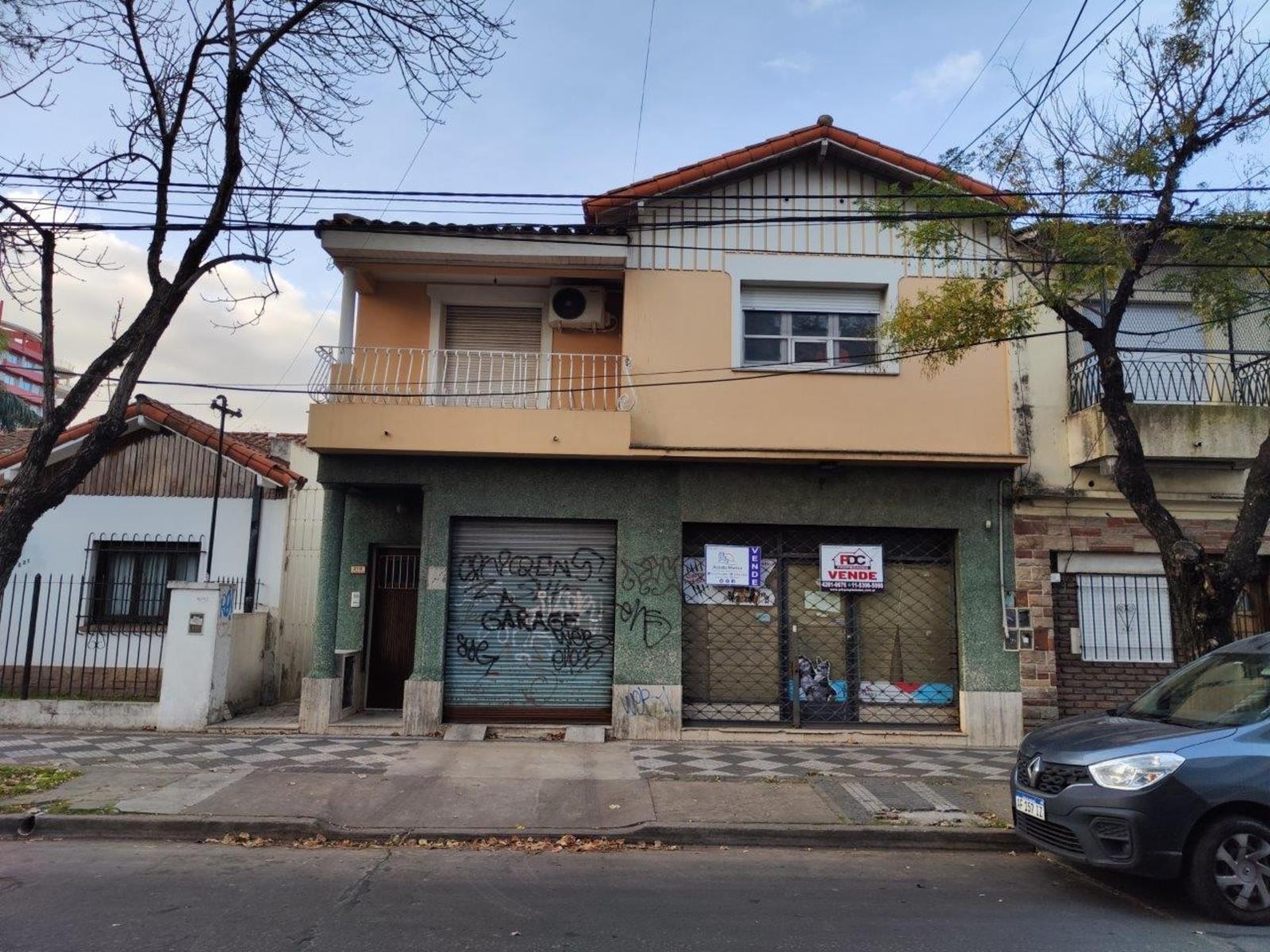 VENTA DE CASA MÁS LOCAL COMERCIAL Y COCHERA - VENTA EN BLOCK - MONTE GRANDE CENTRO