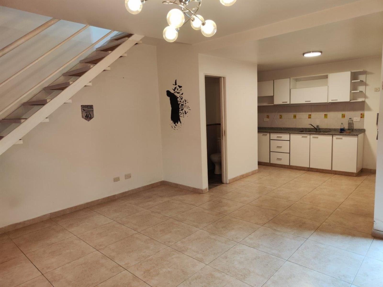 VENTA DE EXCELENTE DEPARTAMENTO DUPLEX 3 AMBIENTES EN LUISGUILLÓNCONCOCHERA - EN COMPLEJO - 80 M² — foto 4
