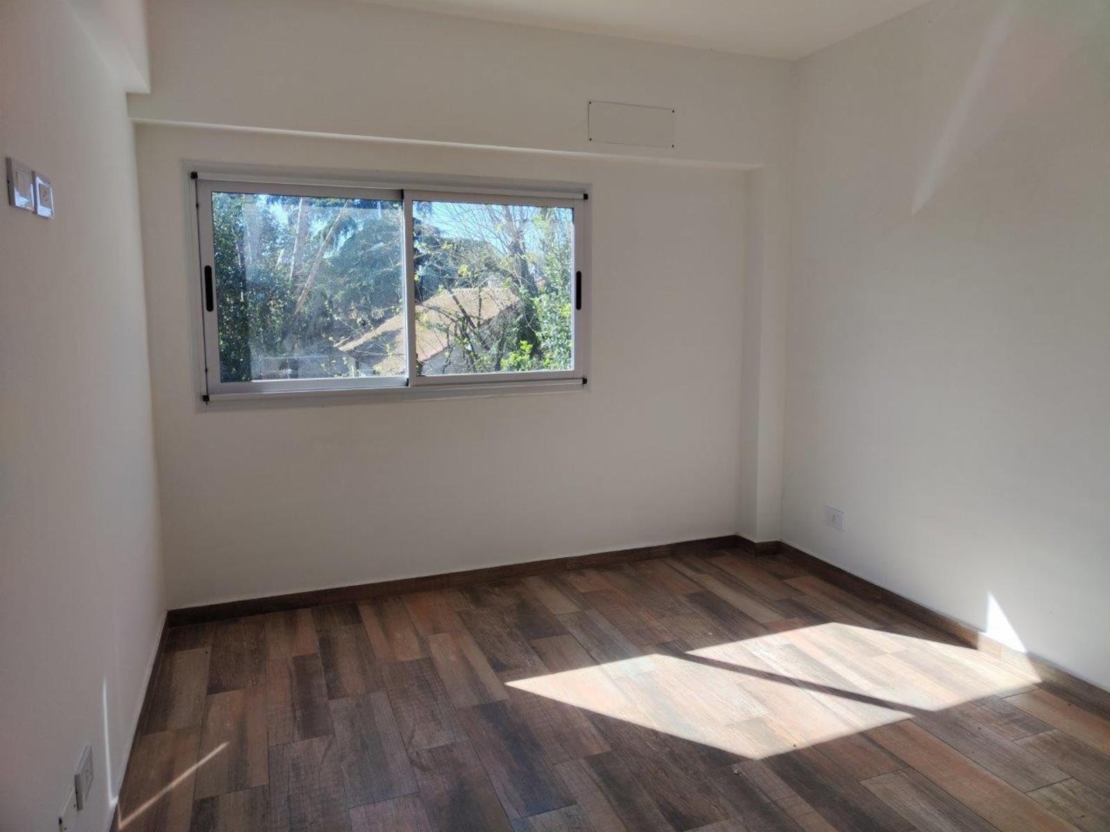 VENTA DE DEPARTAMENTO 2 AMBIENTES EN PLENO CENTRO DE MONTE GRANDE - CON COCHERA — foto 6