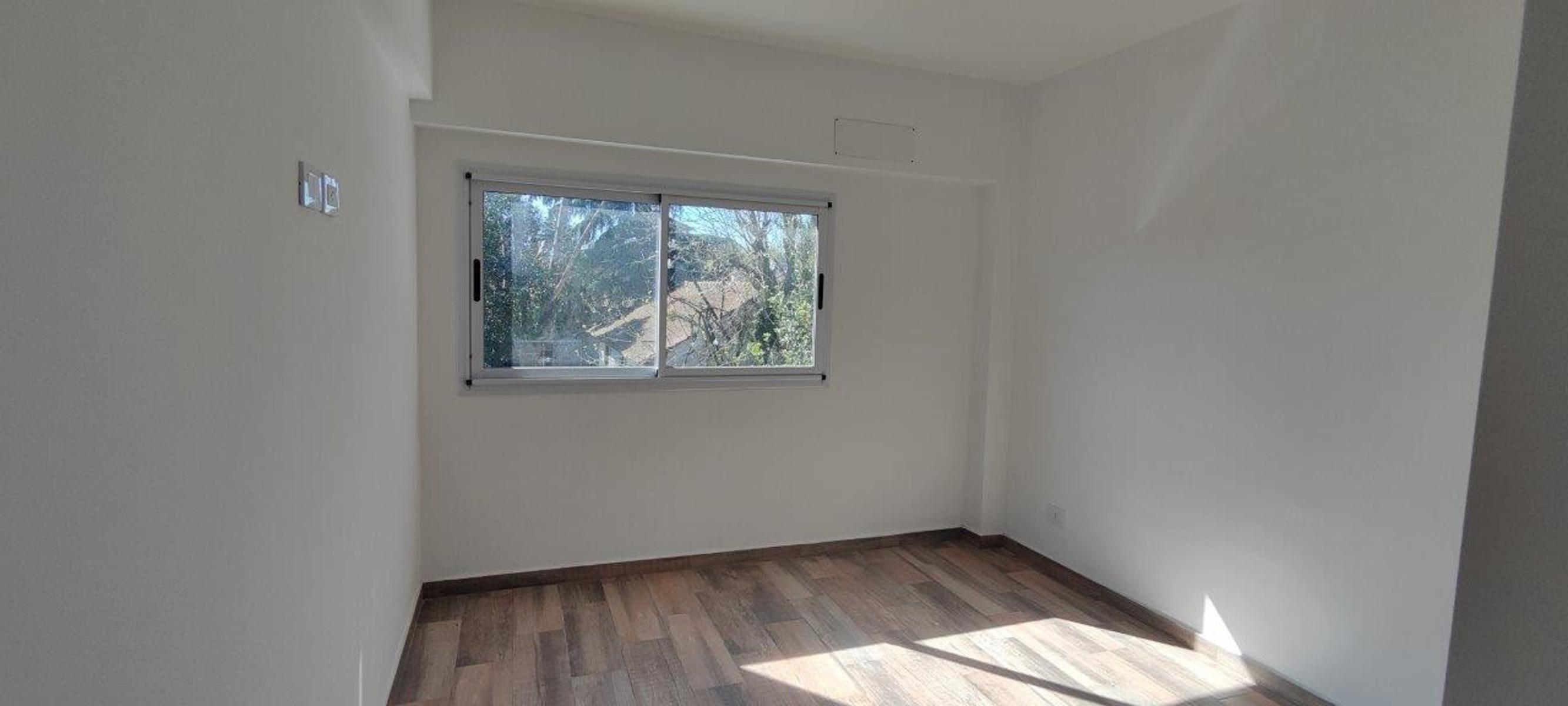 VENTA DE DEPARTAMENTO 2 AMBIENTES EN PLENO CENTRO DE MONTE GRANDE - CON COCHERA — foto 11