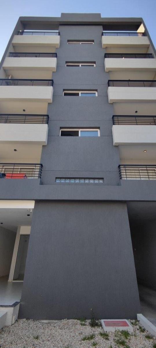 VENTA DE DEPARTAMENTO 2 AMBIENTES EN PLENO CENTRO DE MONTE GRANDE - CON COCHERA — foto 15