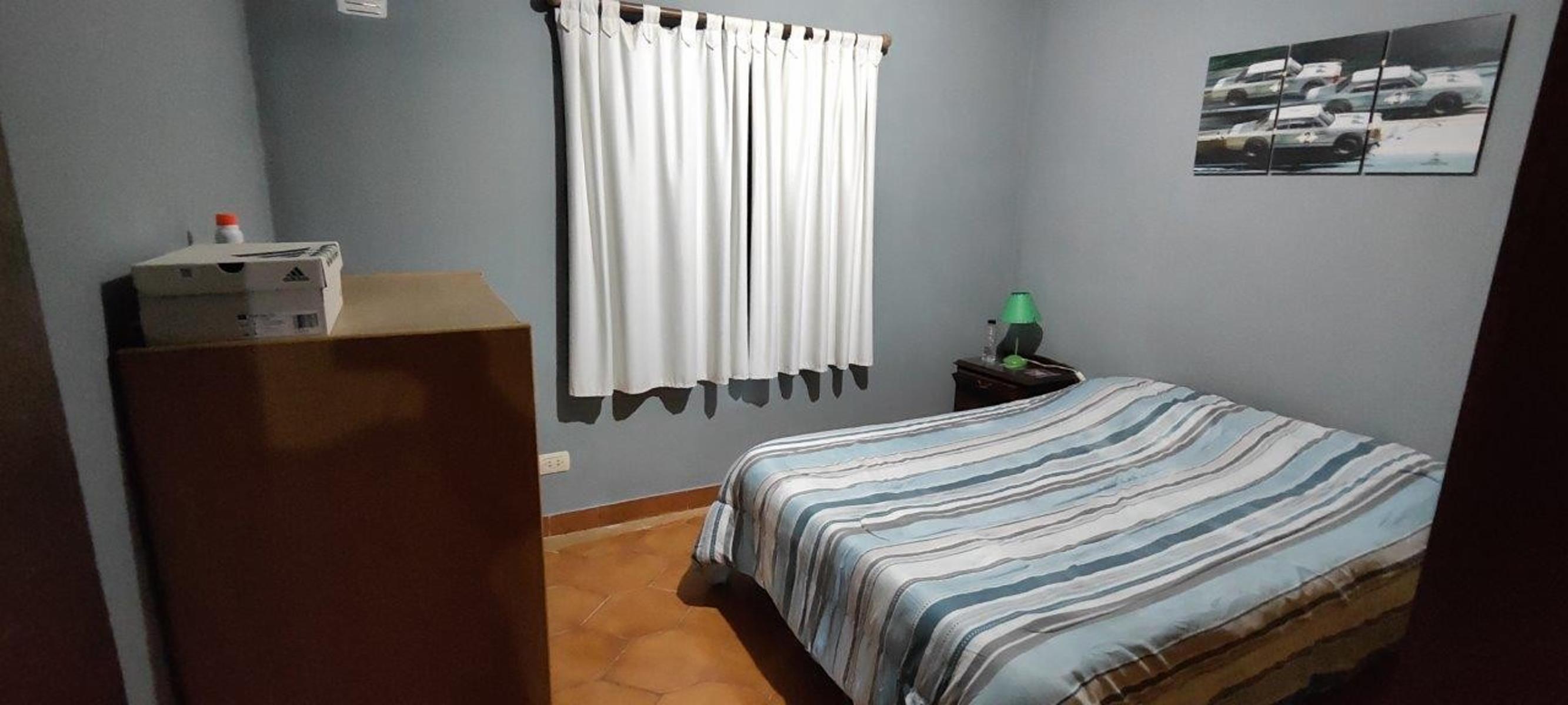 VENTA DE CHALET DE 6 AMBIENTES EN MONTE GRANDE - LOTE DE 600 M² - COCHERA PASANTE - GALERÍA — foto 11