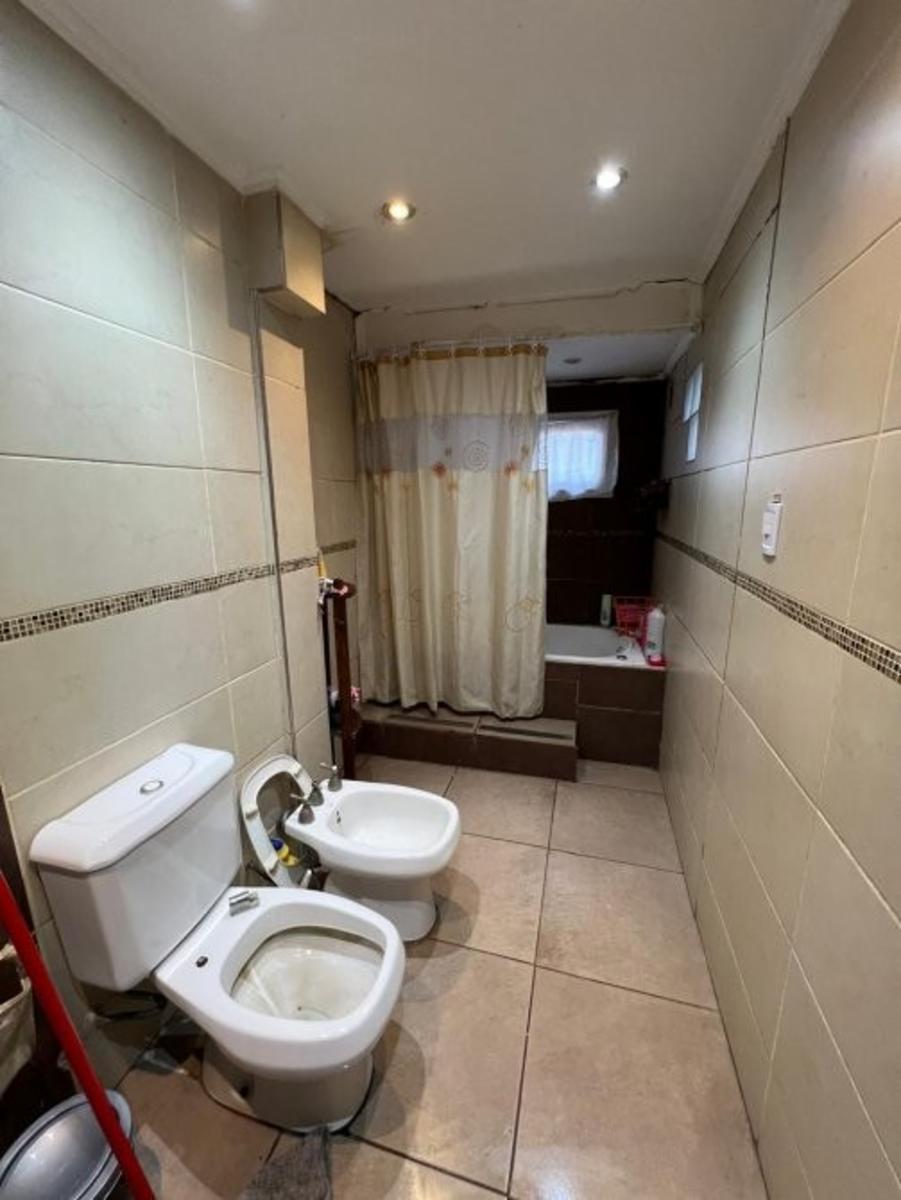 VENTA DE CHALET 3 AMBIENTES EN MONTE GRANDE - COCHERA - PARRILLA - PILETA - LOTE 300 M² — foto 11