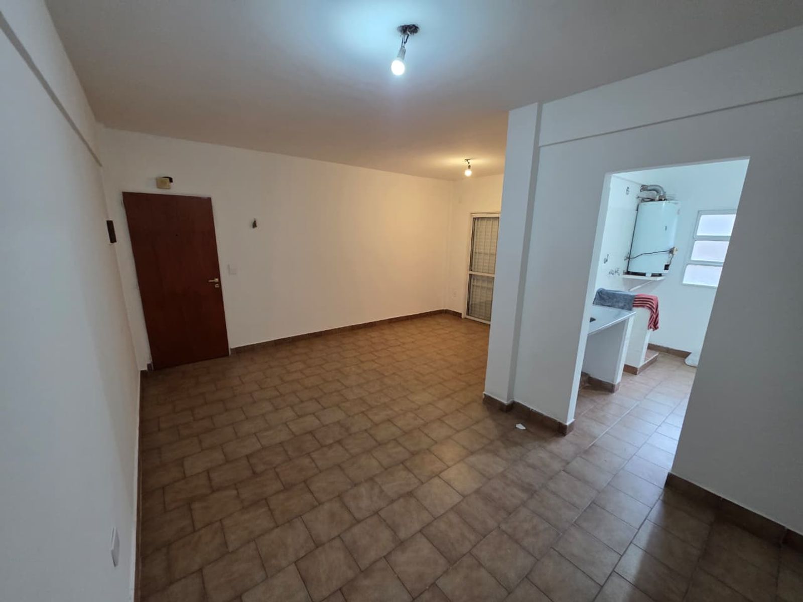 VENTA DE DEPARTAMENTO 3 AMBIENTES EN BARRIO COCA COLA - MONTE GRANDE - 2