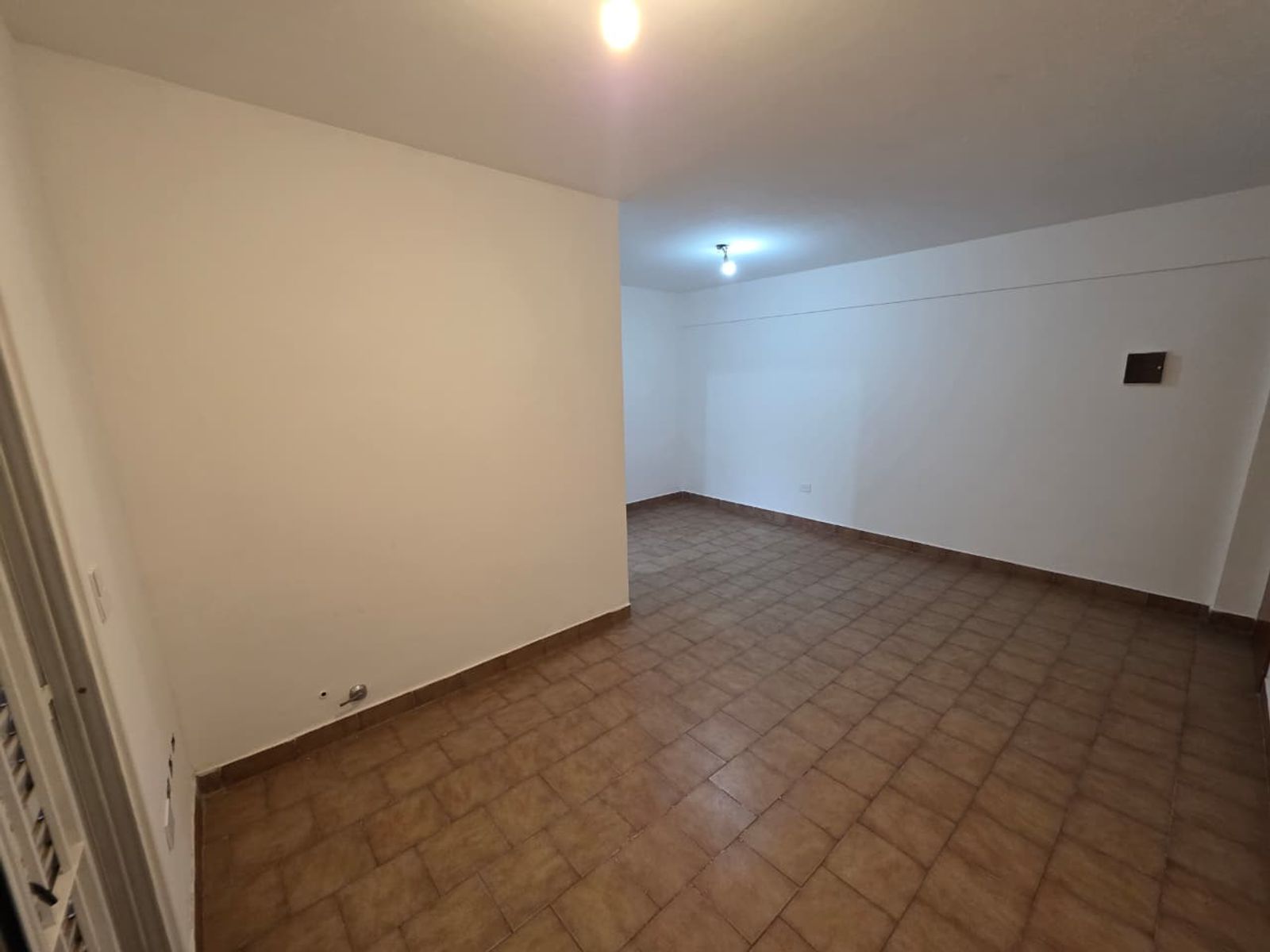 VENTA DE DEPARTAMENTO 3 AMBIENTES EN BARRIO COCA COLA - MONTE GRANDE - 5