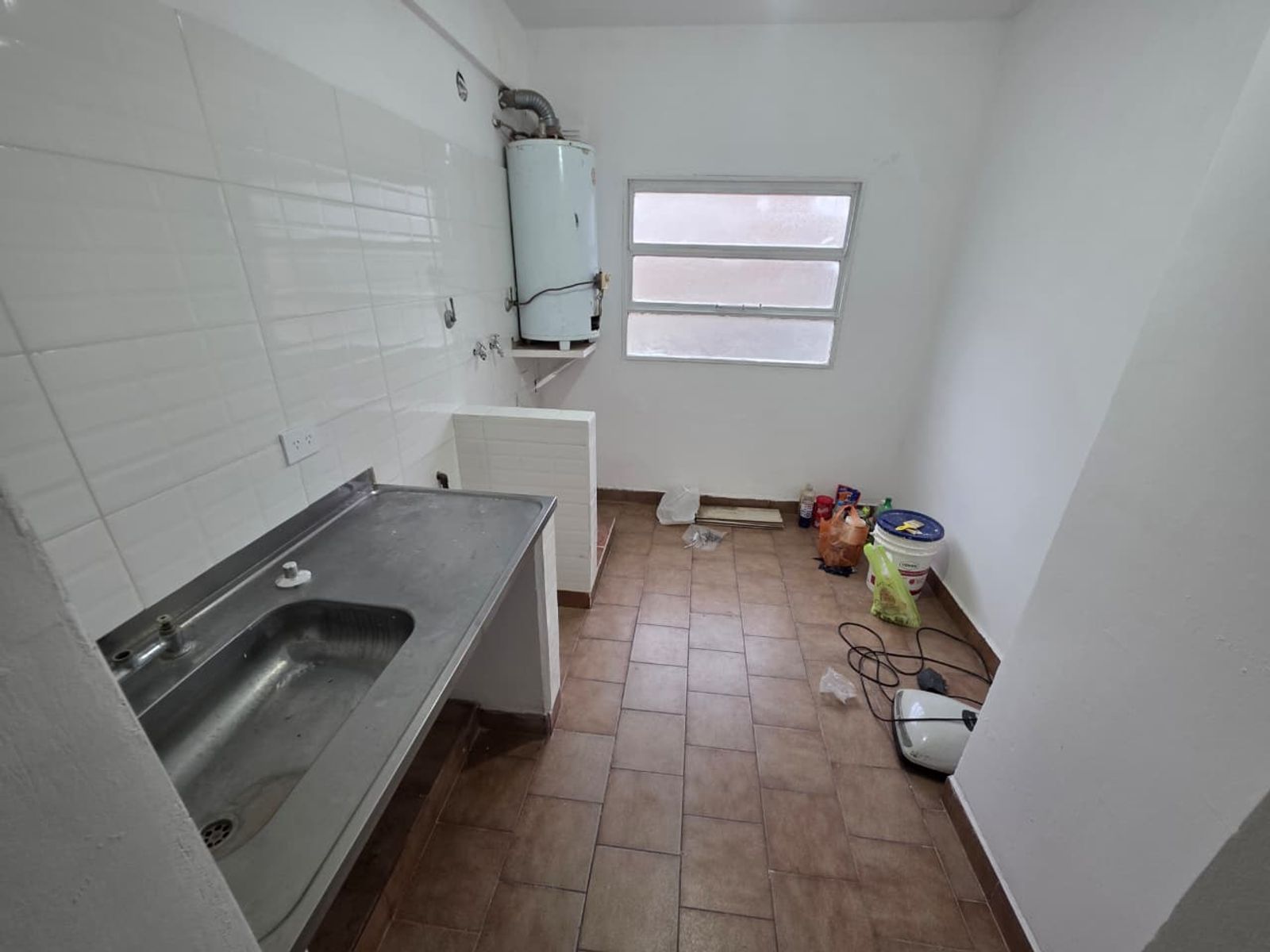 VENTA DE DEPARTAMENTO 3 AMBIENTES EN BARRIO COCA COLA - MONTE GRANDE - 10