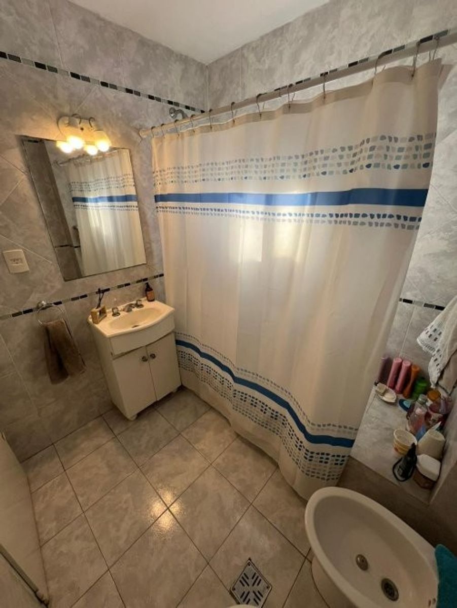 VENTA DE DEPARTAMENTO 2 AMBIENTES CON COCHERA - APTO ACRÉDITO-MONTEGRANDE CENTRO — foto 8