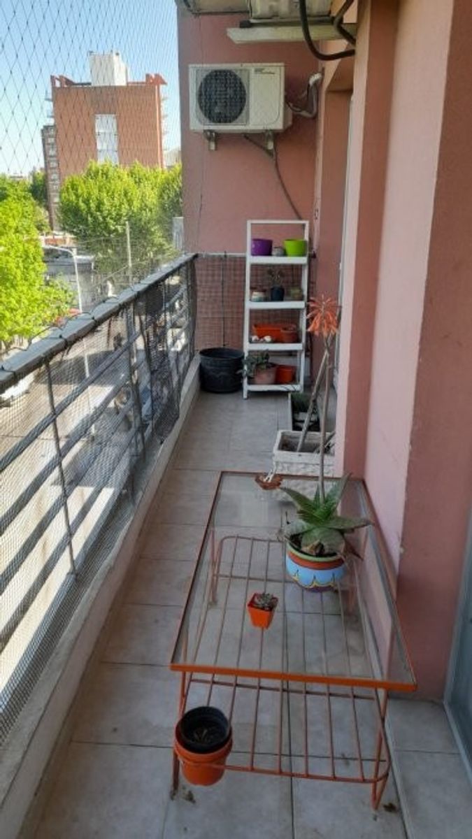 VENTA DE DEPARTAMENTO 2 AMBIENTES CON COCHERA - APTO ACRÉDITO-MONTEGRANDE CENTRO — foto 9