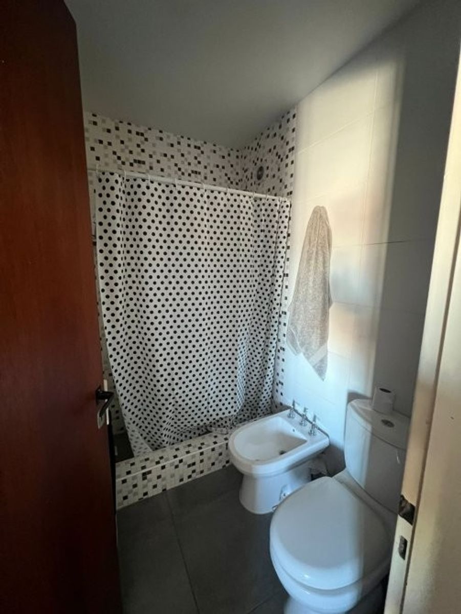 VENTA DE DEPARTAMENTO MONO AMBIENTE EN MONTE GRANDE CENTRO — foto 5