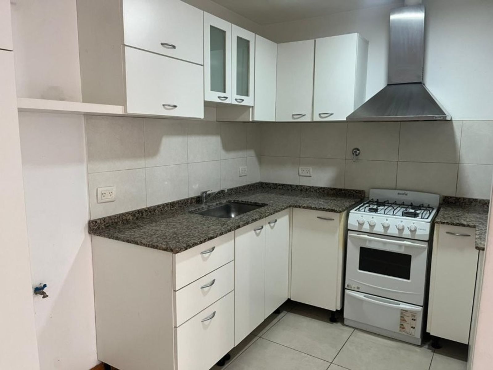 VENTA DE DEPARTAMENTO 2 AMBIENTES EN PLENO CENTRO DE MONTE GRANDE -APTO A CRÉDITO — foto 8