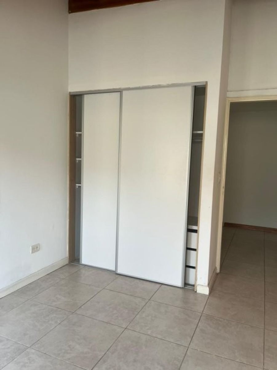 VENTA DE DEPARTAMENTO 2 AMBIENTES EN PLENO CENTRO DE MONTE GRANDE -APTO A CRÉDITO — foto 10