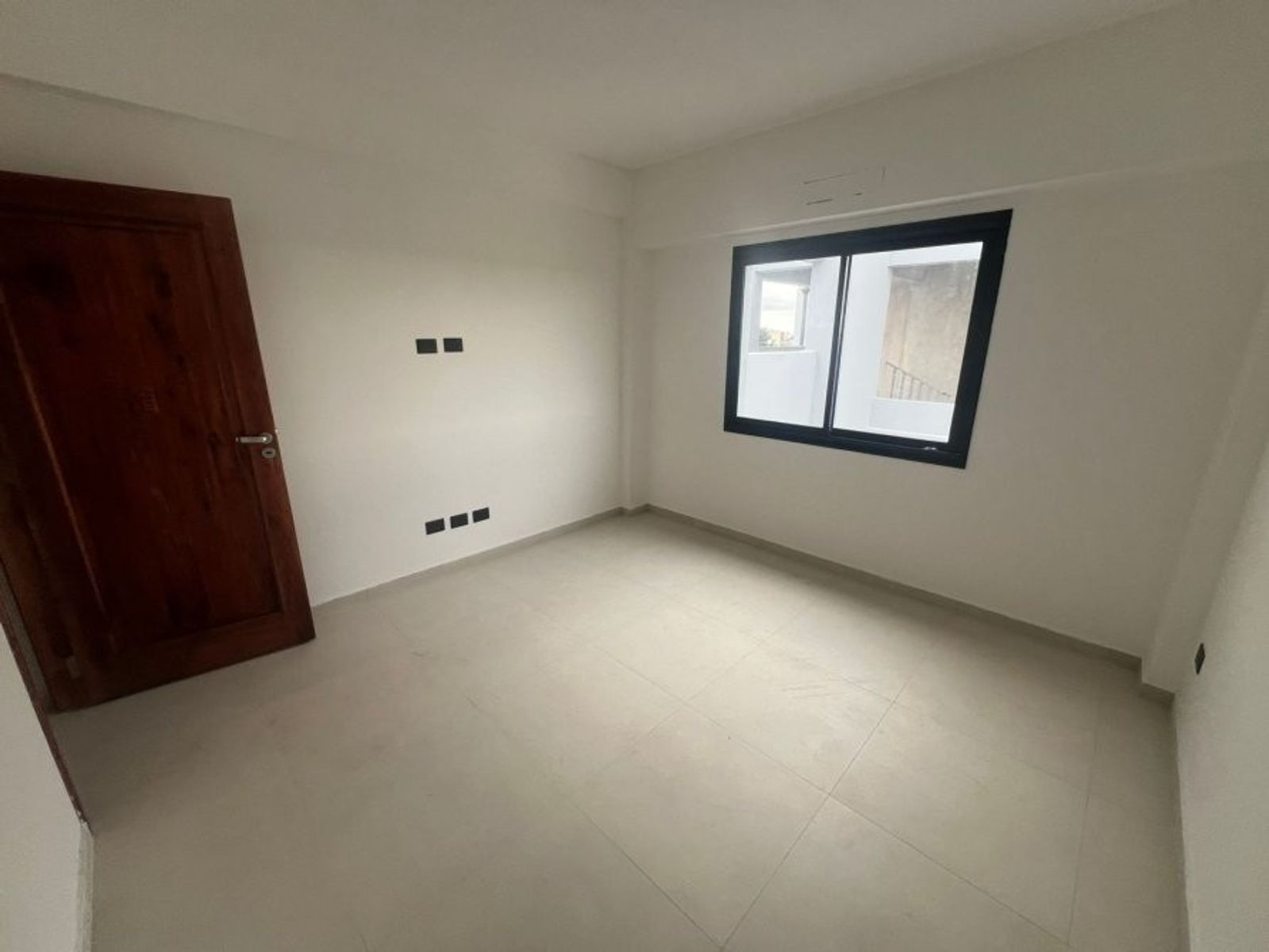 VENTA DE MUY AMPLIO DEPARTAMENTO 2 AMBIENTES CON COCHERA - MONTE GRANDE — foto 14