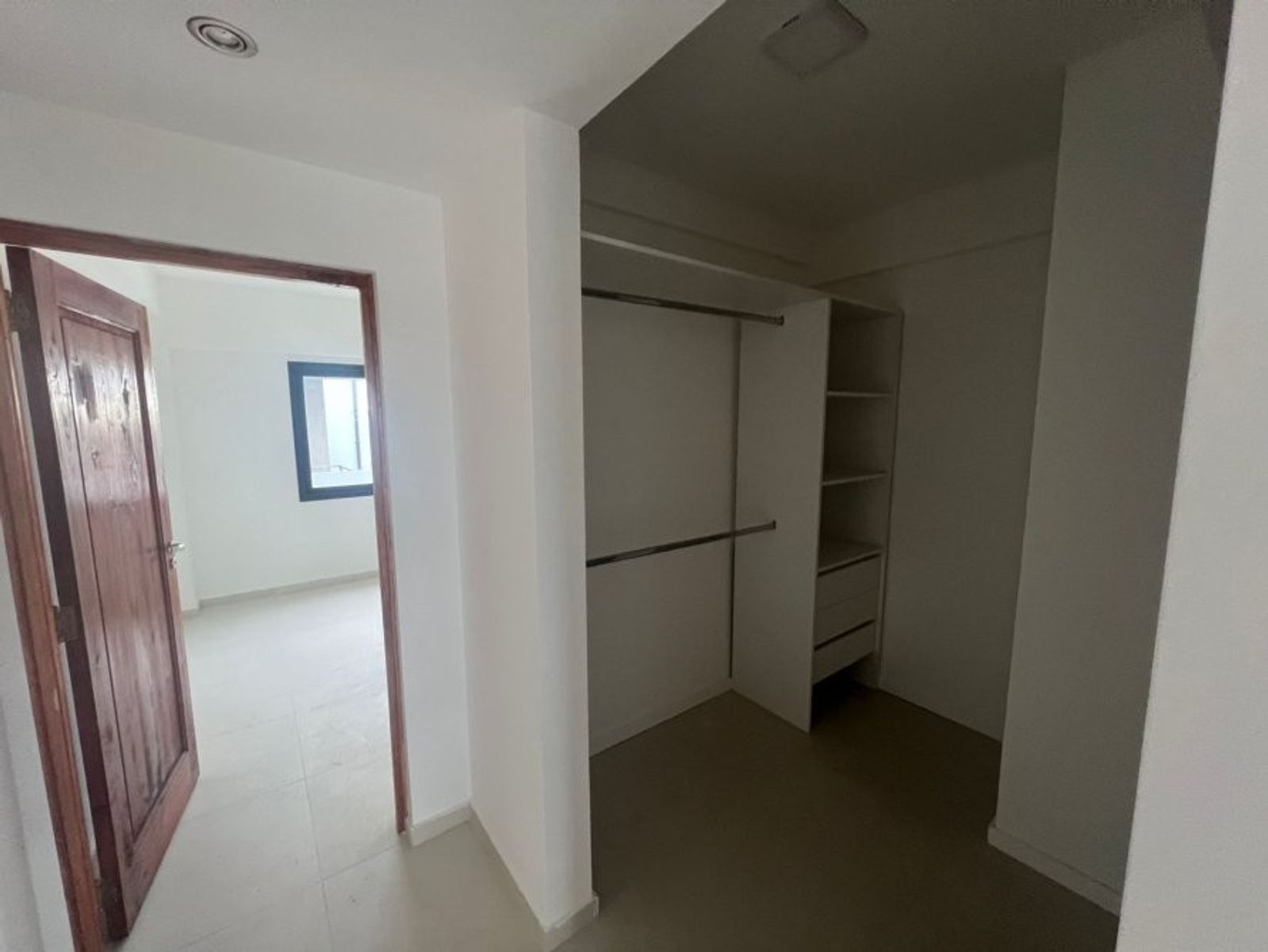 VENTA DE MUY AMPLIO DEPARTAMENTO 2 AMBIENTES CON COCHERA - MONTE GRANDE — foto 15