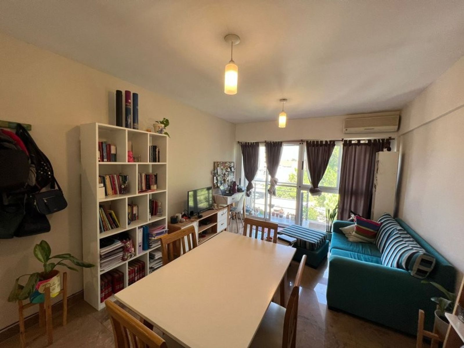 VENTA DE DEPARTAMENTO 2 AMBIENTES EN MONTE GRANDE CENTRO - APTO ACRÉDITO HIPOTECARIO — foto 2