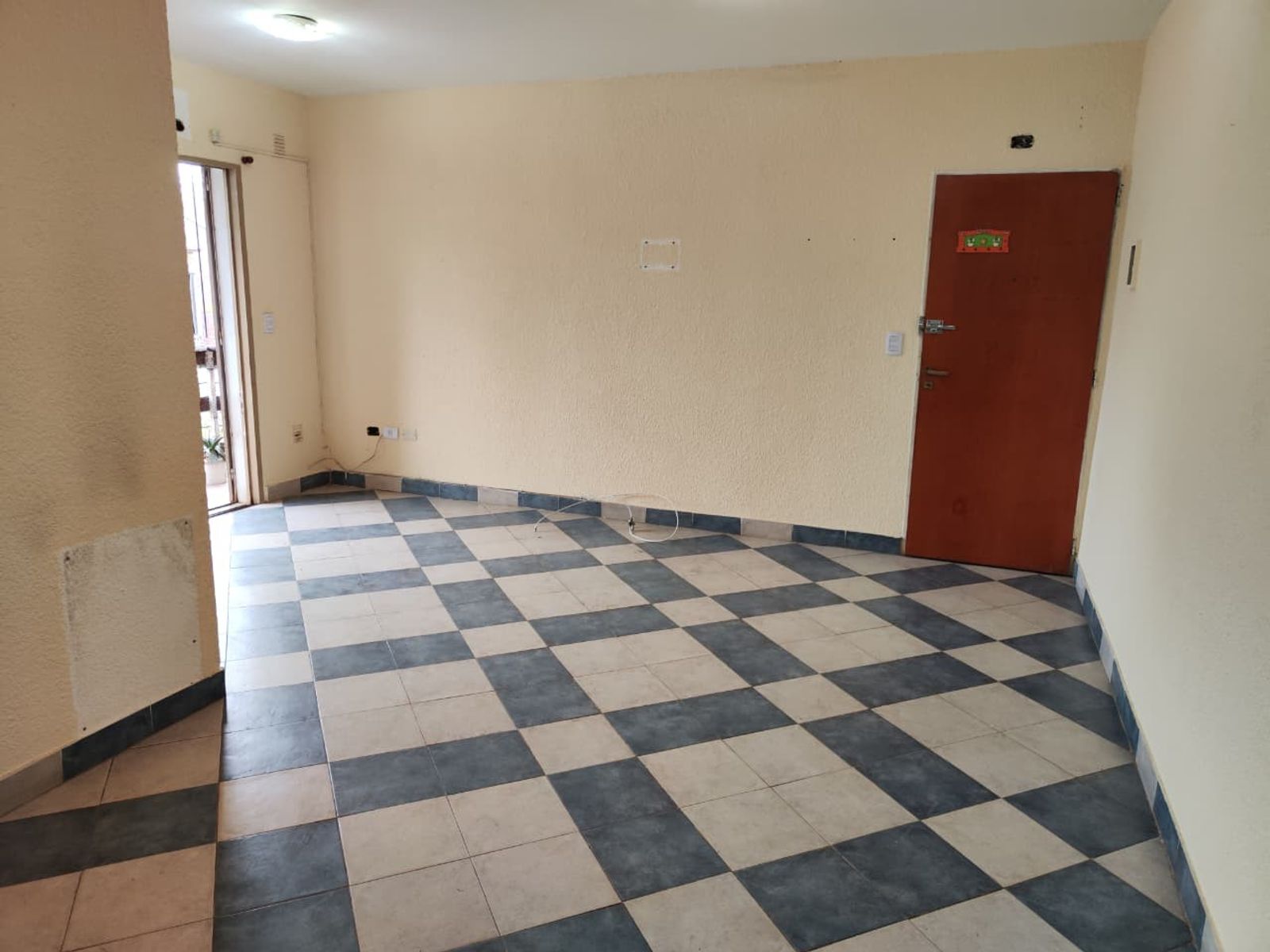 VENTA DE DEPARTAMENTO 3 AMBIENTES CON ESCRITURA EN BARRIO COCA COLA -MONTE GRANDE - PRIMEROS DEPARTAMENTOS CON ESCRITURA