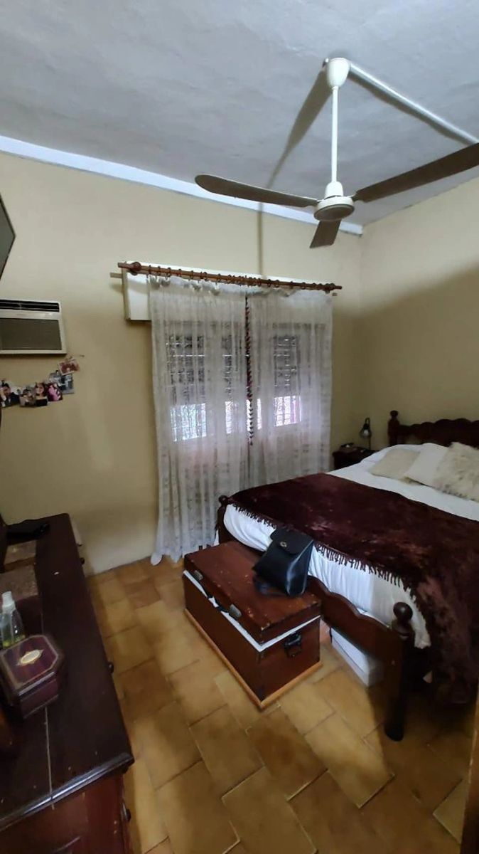 VENTA DE CASA 3 AMBIENTES SOBRE LOTE DE 350 M² - A METROS DE CAMINODECINTURA - LUIS GUILLÓN — foto 3