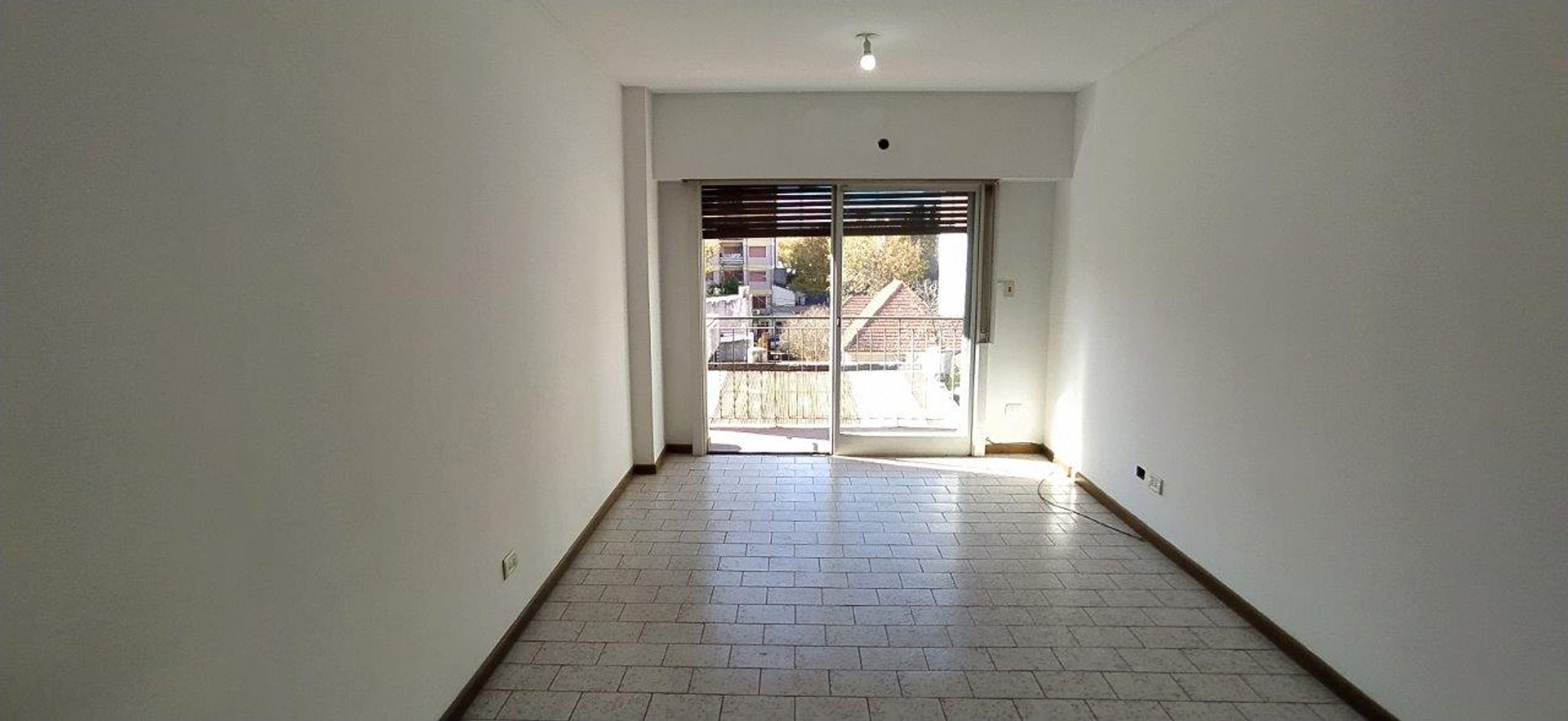VENTA DE DEPARTAMENTO 2 AMBIENTES APTO A CREDITO EN MONTE GRANDE — foto 2