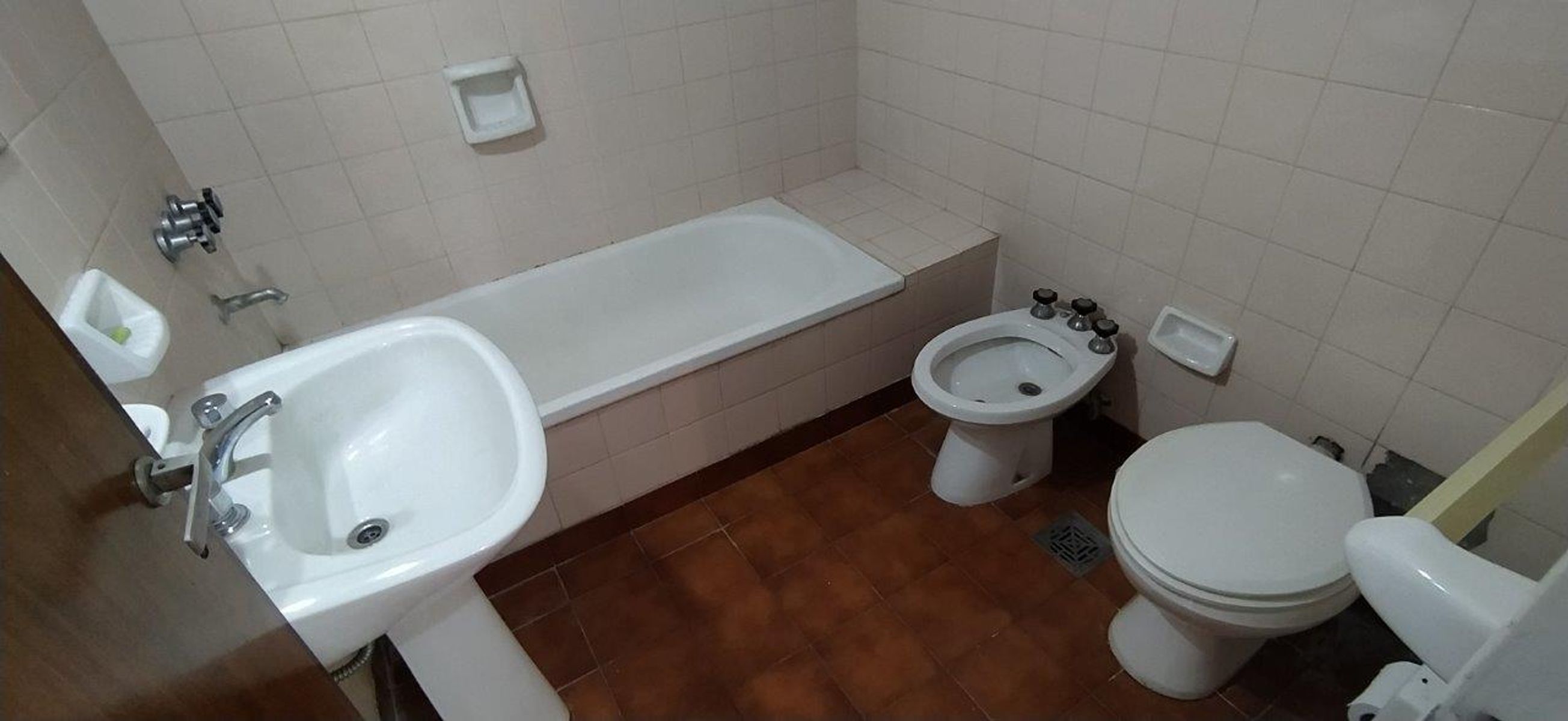 VENTA DE DEPARTAMENTO 2 AMBIENTES APTO A CREDITO EN MONTE GRANDE — foto 4