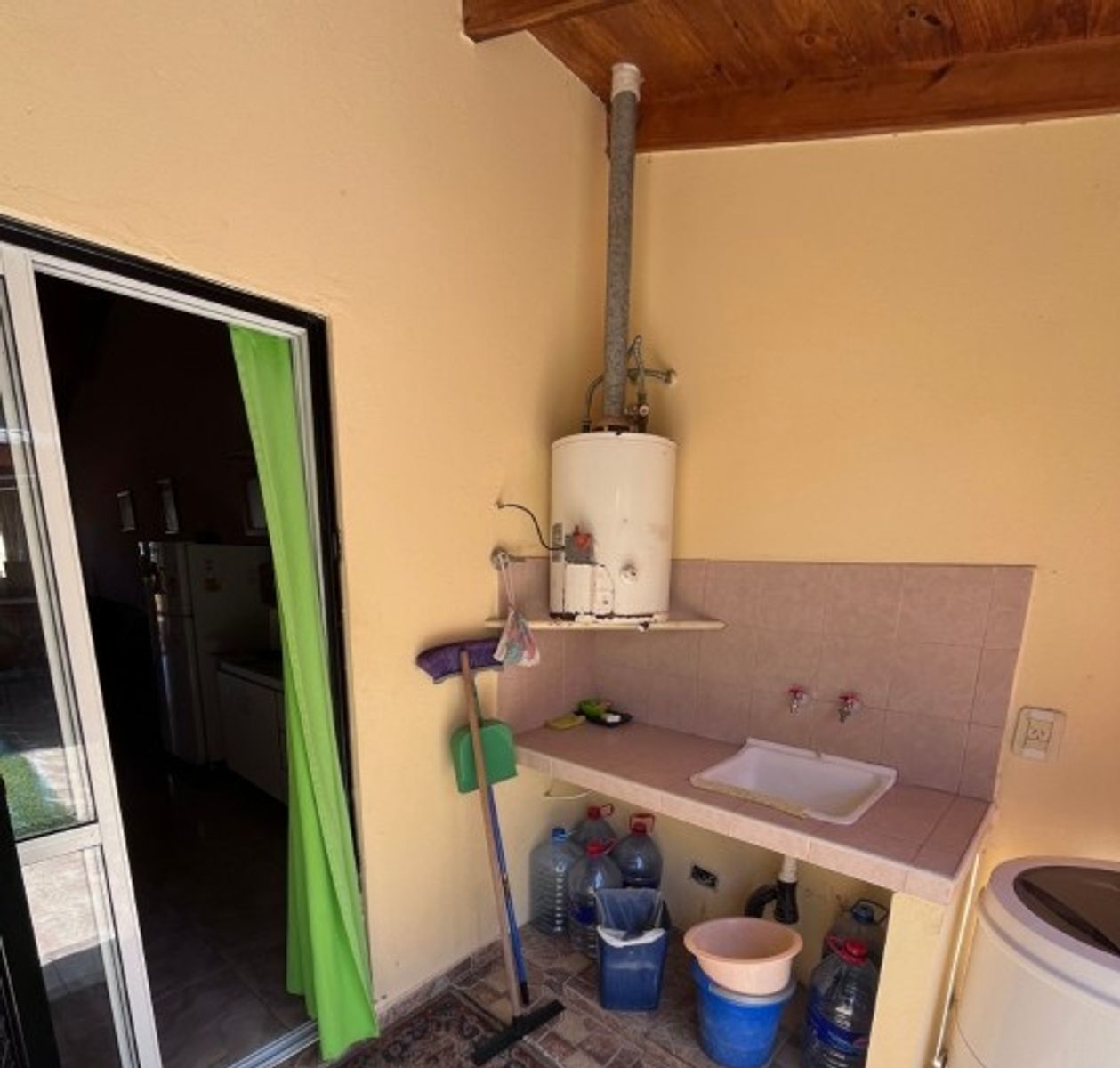 VENTA DE CHALET 3 AMBIENTES CON COCHERA EN MAR DEL TUYU - 6 CUADRAS DEL MAR - 4 DE LA PEATONAL — foto 11