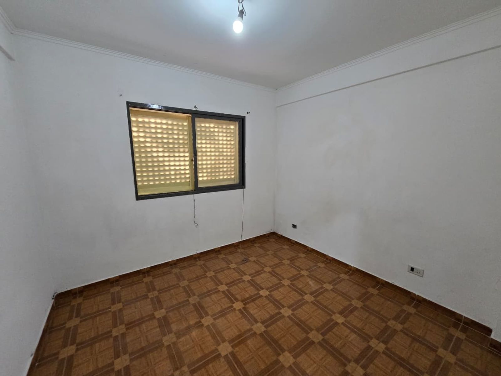 ALQUILER DE EXCELENTE DEPARTAMENTO 3 AMBIENTES SOBRE AVENIDA - BARRIO COCA COLA - MONTE GRANDE - 8