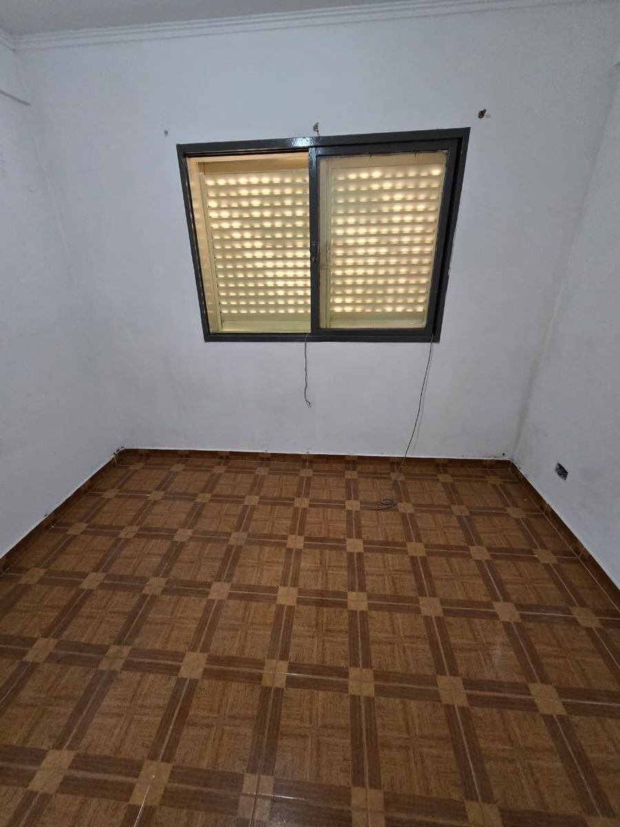 ALQUILER DE EXCELENTE DEPARTAMENTO 3 AMBIENTES SOBRE AVENIDA - BARRIO COCA COLA - MONTE GRANDE - 18