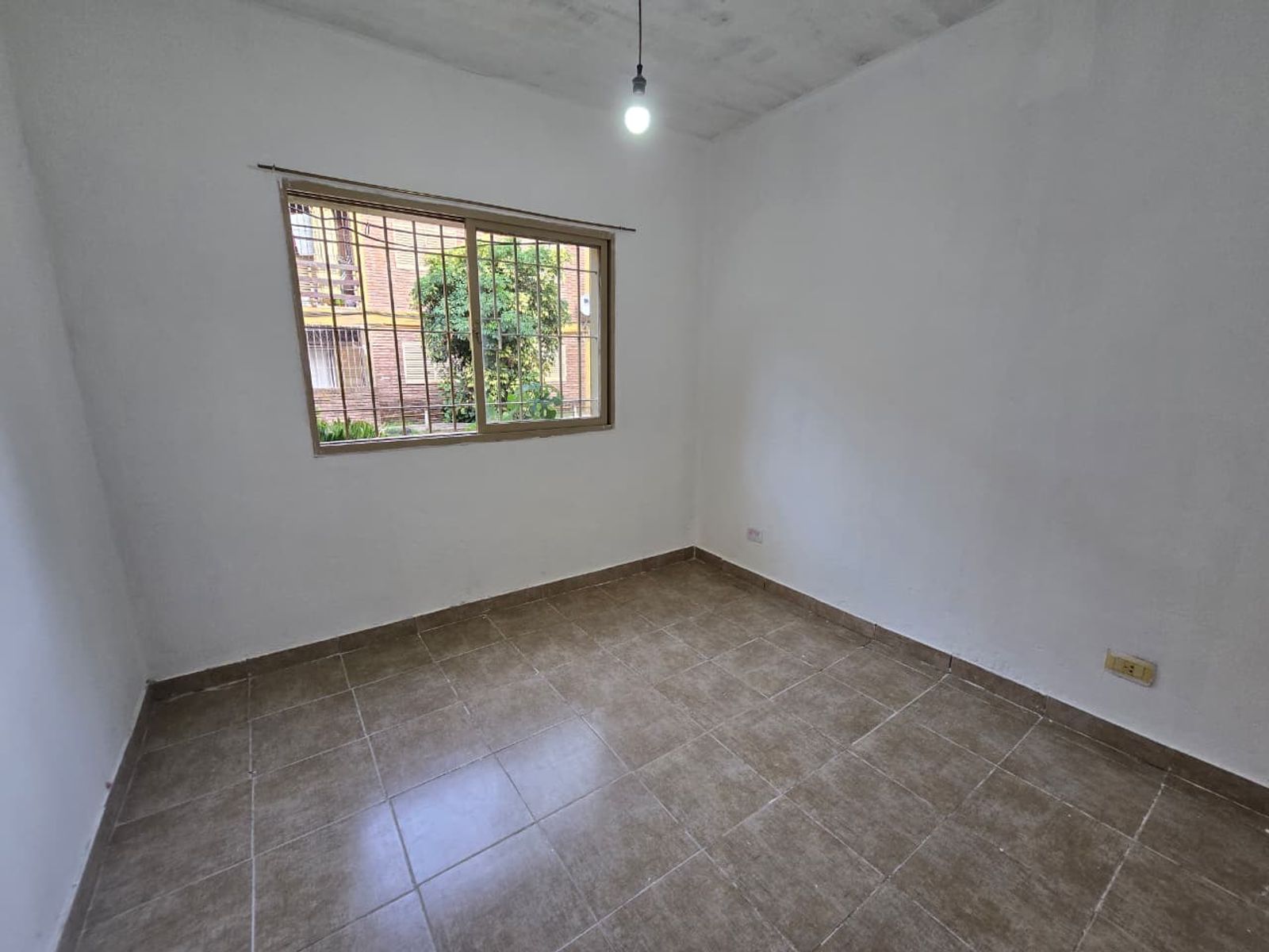 ALQUILER DE DEPARTAMENTO 3 AMBIENTES EN PLANTA BAJA - BARRIO COCA COLA — foto 8