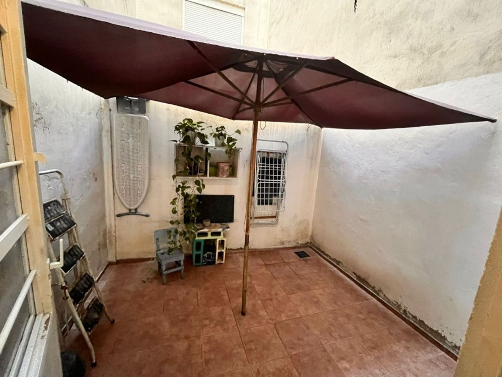VENTA DE EXCELENTE DEPARTAMENTO EN CENTRO DE LOMAS DE ZAMORA - APTO CREDITO HIPOTECARIO — foto 7