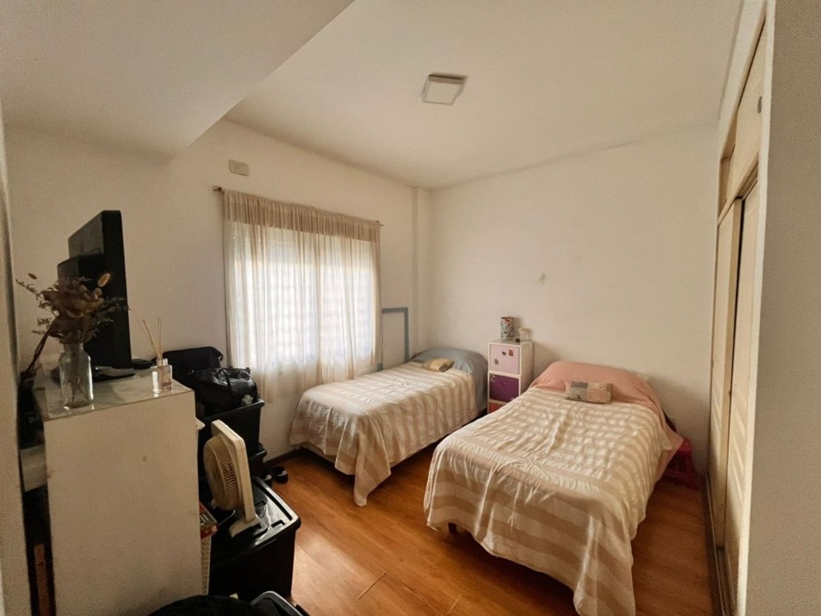VENTA DE EXCELENTE DEPARTAMENTO EN CENTRO DE LOMAS DE ZAMORA - APTO CREDITO HIPOTECARIO — foto 8