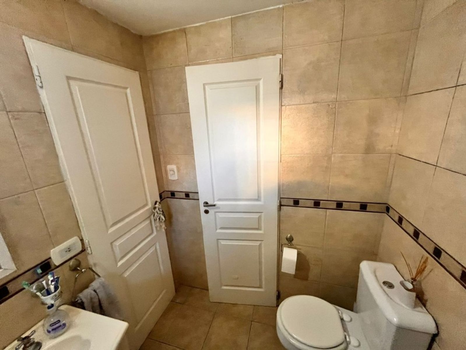 VENTA DE EXCELENTE DEPARTAMENTO EN CENTRO DE LOMAS DE ZAMORA - APTO CREDITO HIPOTECARIO — foto 13