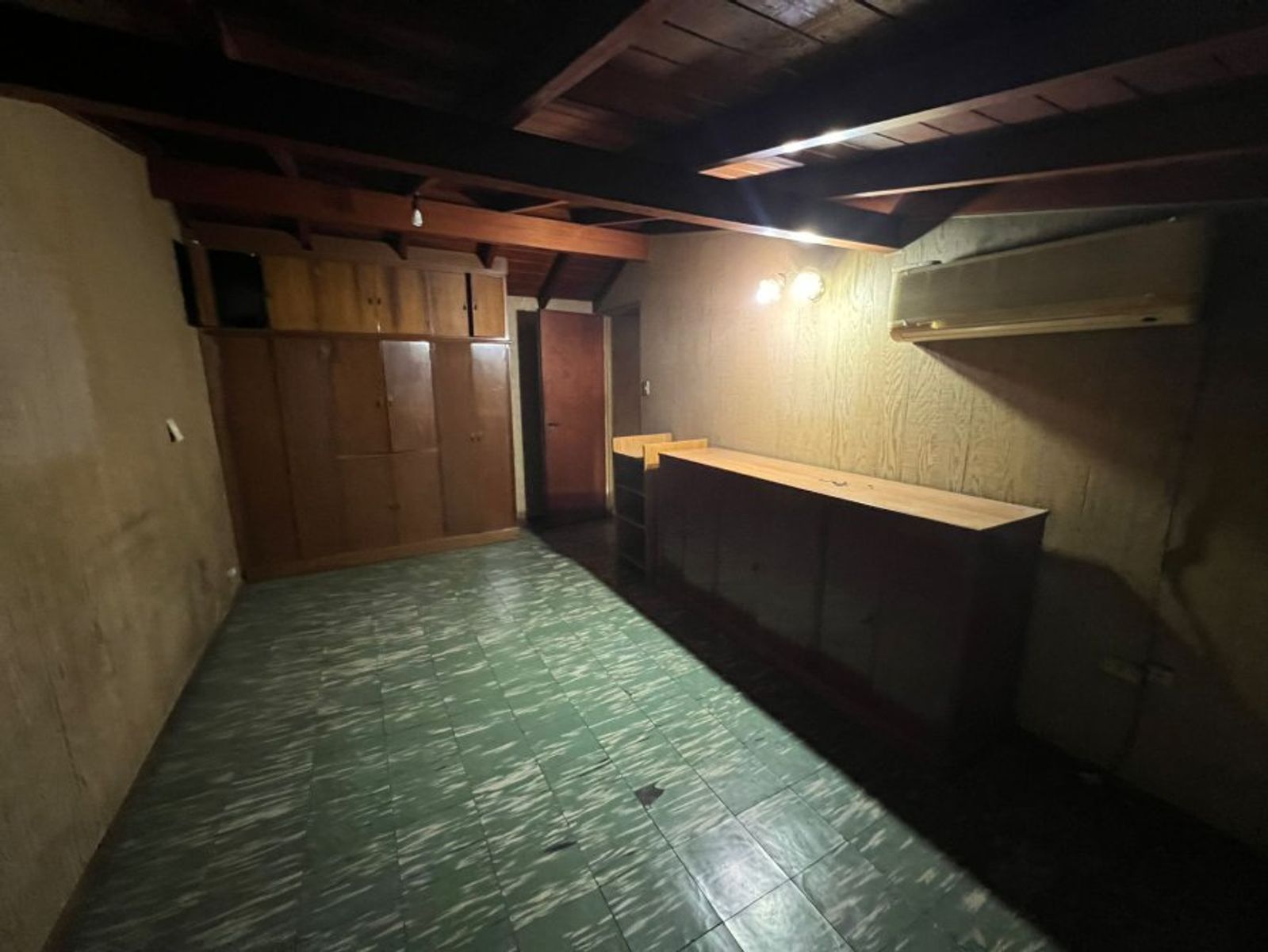 VENTA DE LINDA CASA 4 AMBIENTES EN ZONA CENTRO MONTE GRANDE - SOBRE DE 800 M² - 11