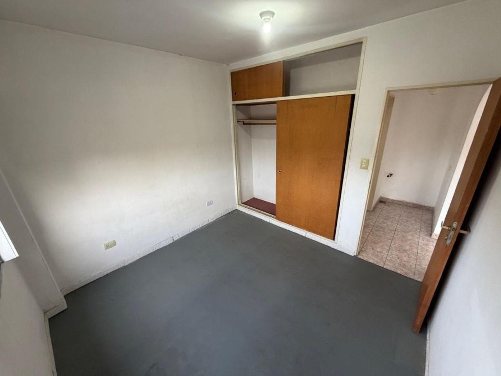 VENTA DE DEPARTAMENTO 2 AMBIENTES CON COCHERA EN MONTE GRANDE - APTO A CRÉDITO HIPOTECARIO. - 7