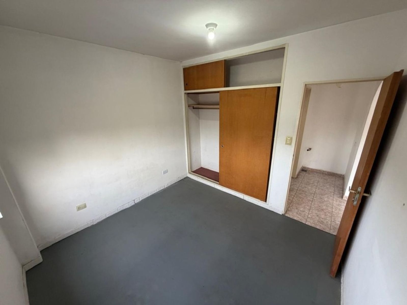 VENTA DE DEPARTAMENTO 2 AMBIENTES CON COCHERA EN MONTE GRANDE - APTO A CRÉDITO HIPOTECARIO. - 8